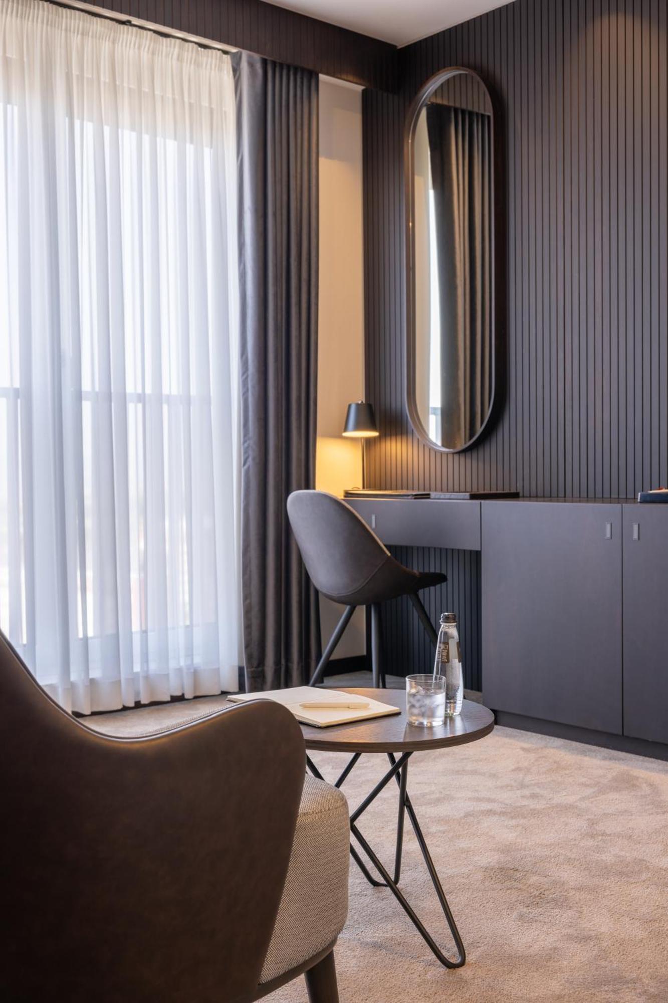 Derand Hotel Pristina Buitenkant foto