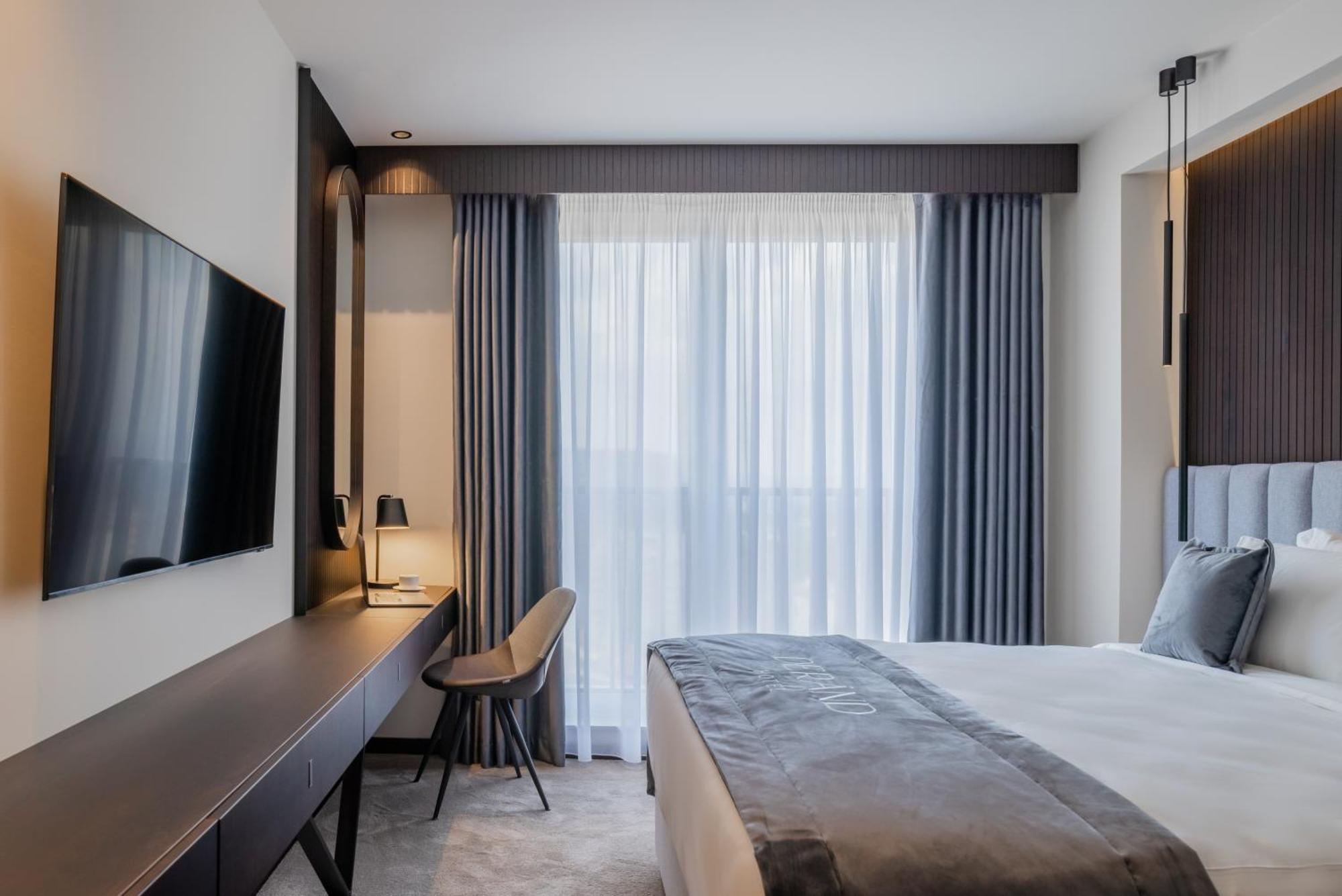 Derand Hotel Pristina Buitenkant foto